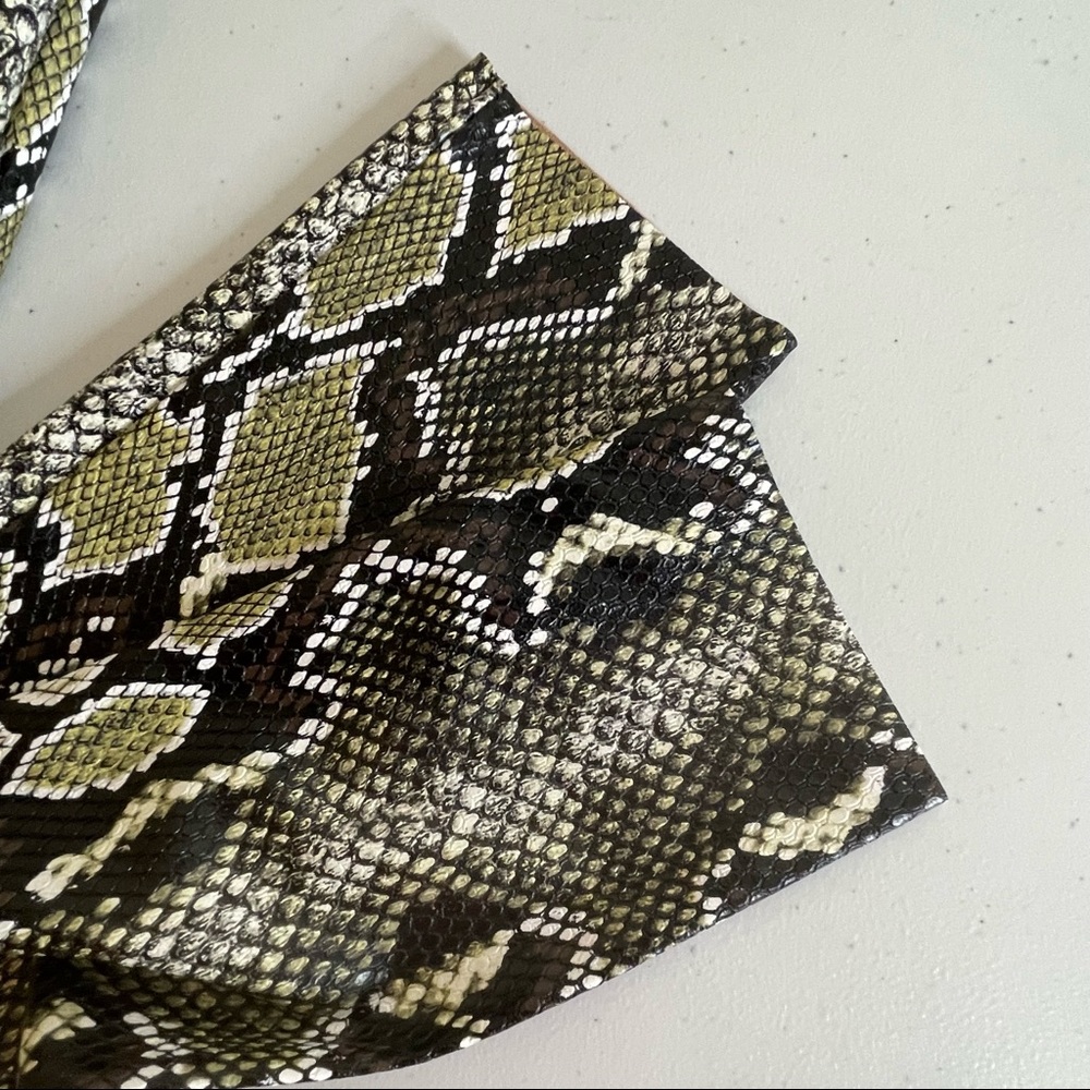 Commando NWT Faux Leather Leggings Olive Snake 12”Rise Sz.Sm - Picture 6 of 14